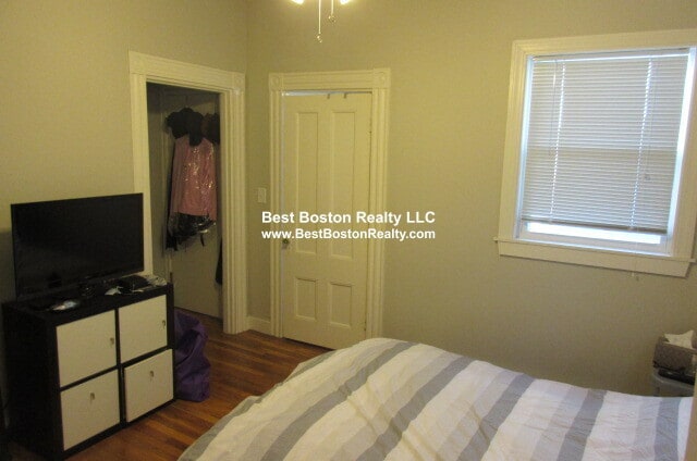 Building Photo - 26 JFK St. Unit 7
