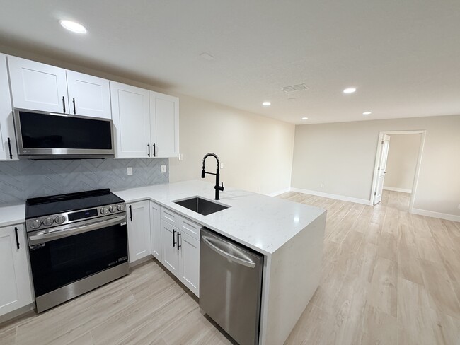 Foto del edificio - 1440 Sheafe Ave NE