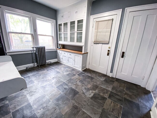 Foto del edificio - 2207-2209 N 48th Street - Duplex