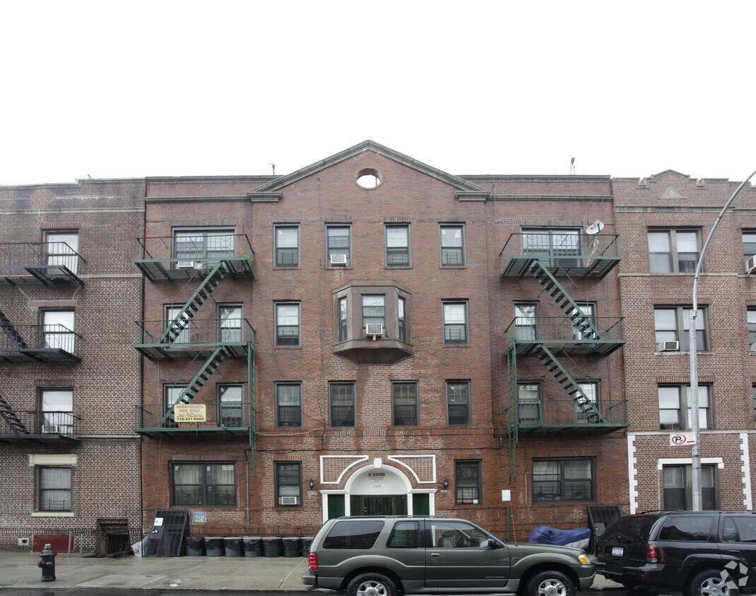 Building Photo - 1543 Park Pl