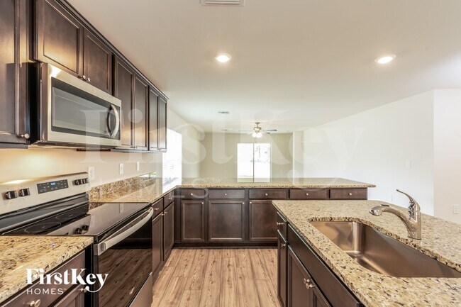 Foto del edificio - 3446 Colfax Ln
