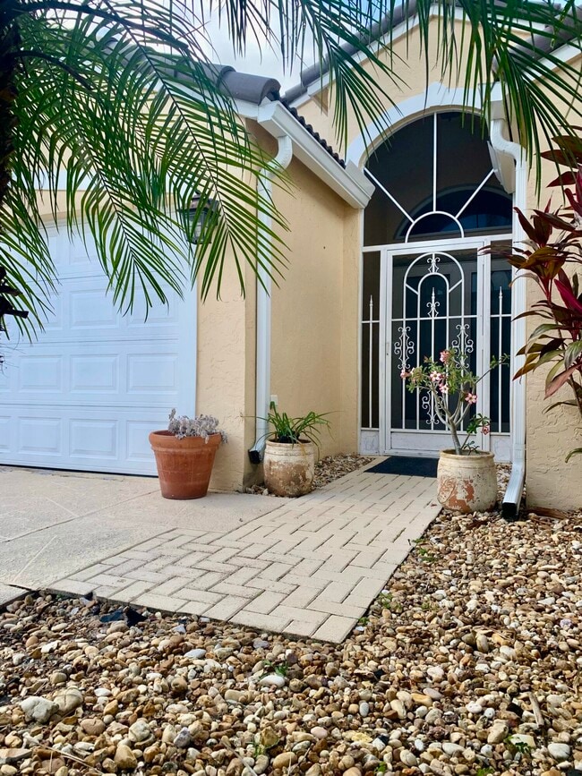 Foto del edificio - 7954 Stirling Bridge Blvd S