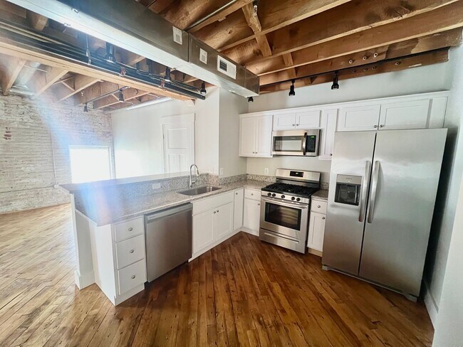 Foto del edificio - Beautiful 2 Bed in Historic Downtown Frede...