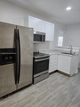 Building Photo - 1245 NE 110th Terrace