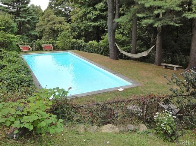Foto del edificio - 376 Lane Gate Rd