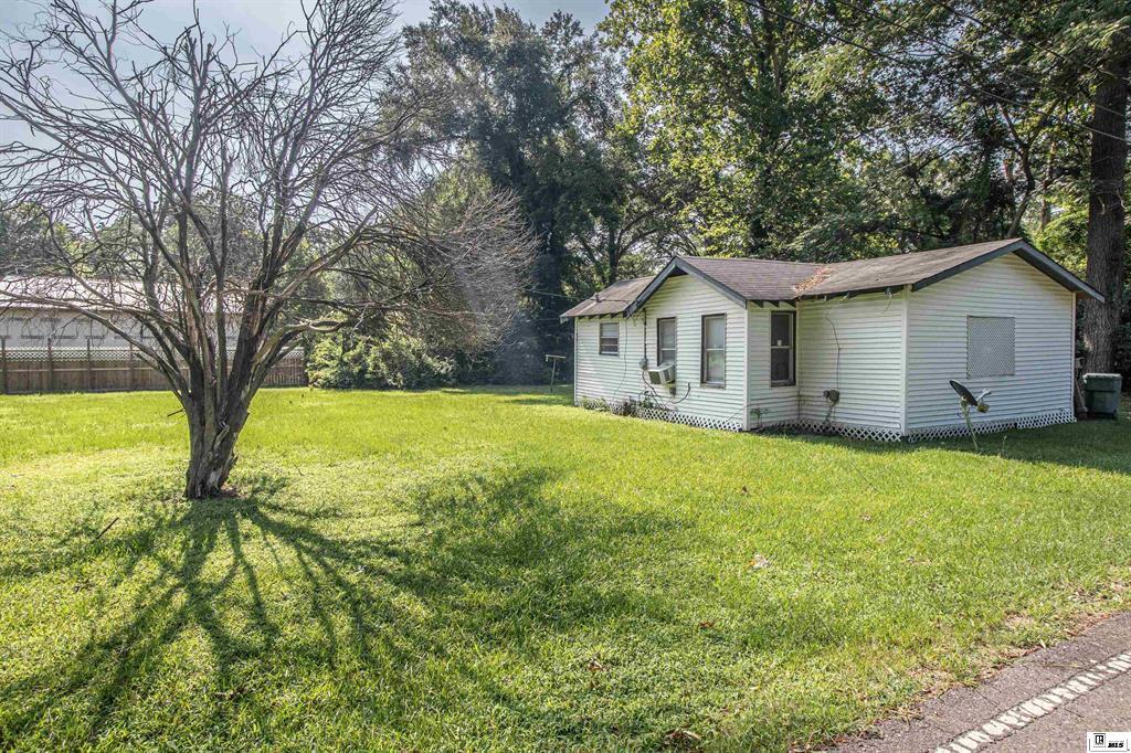Primary Photo - 4305 Petain St