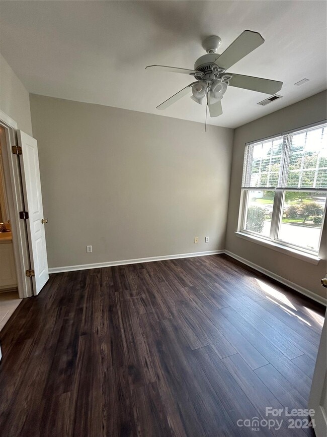 Building Photo - 18605 Ruffner Dr