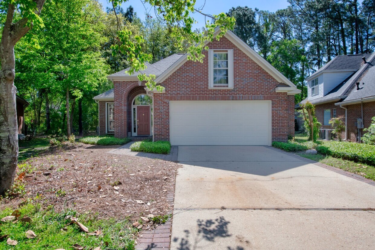 Primary Photo - 1467 Oakmont Pl