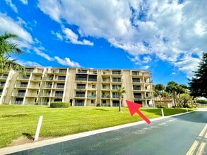 Building Photo - 901 Seafarer Cir