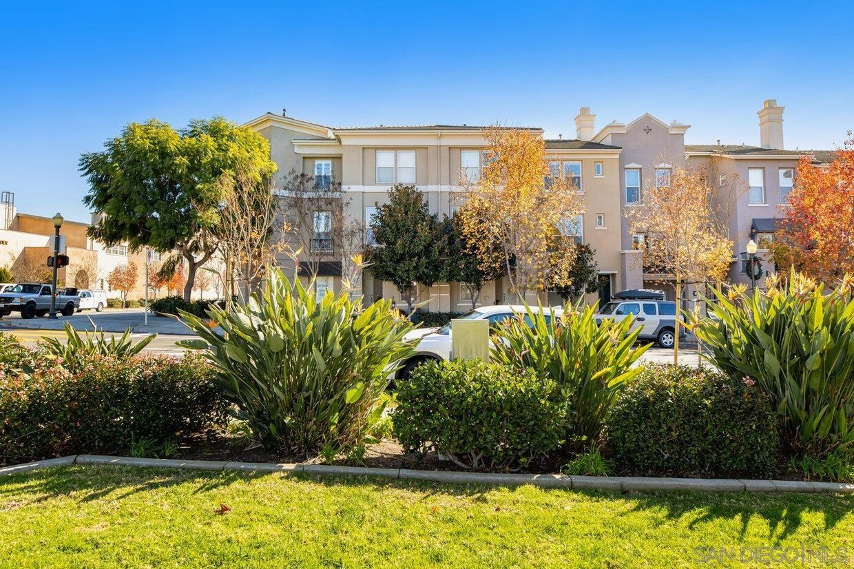 Primary Photo - 1229 San Elijo Rd S
