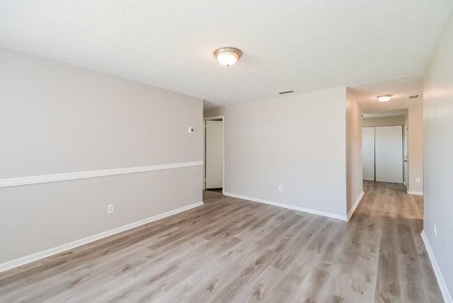 Building Photo - 5664 Minocqua St