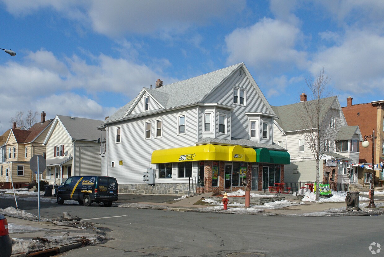 Primary Photo - 465-467 Franklin Ave