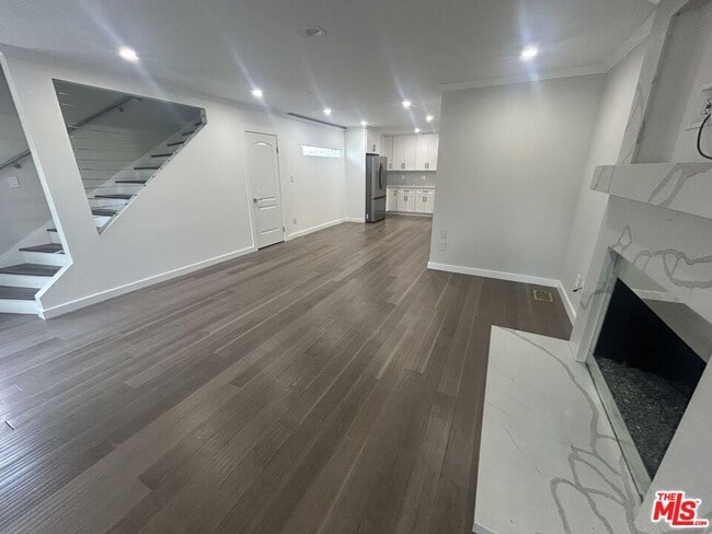 Foto del edificio - 6134 Fair Ave