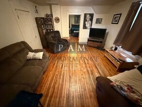 Building Photo - 2442 N Bremen St