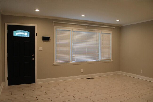 Building Photo - 4679 Chamblee Tucker Rd
