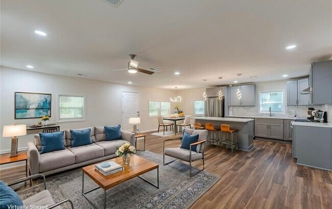 Foto del edificio - 214 Adeline Ave NW