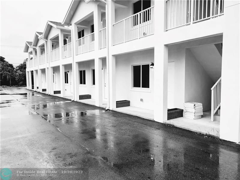 2324 Johnson St Unit 2, Hollywood, FL 33020 Room for Rent in