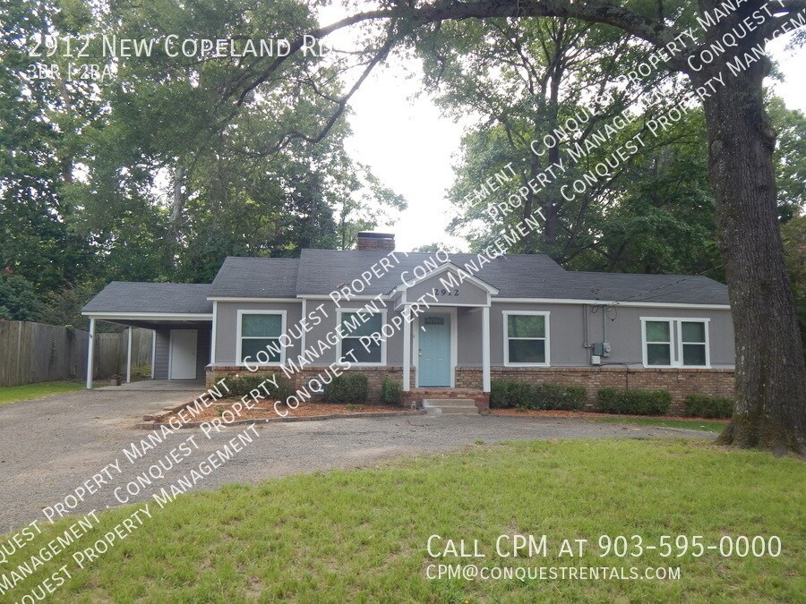 Primary Photo - Charming 3 Bedroom, 2 Bath Home w/Den!