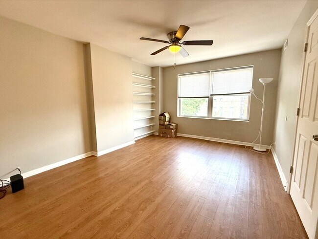 Foto del edificio - 3133 S Princeton Ave