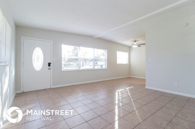 Foto del edificio - 11623 Cameron St