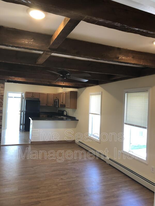 Photo - 83 North St Apartment