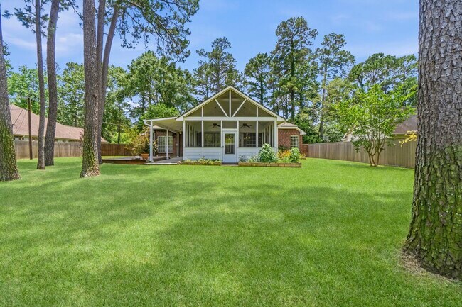Foto del edificio - 7314 Charred Pine Dr