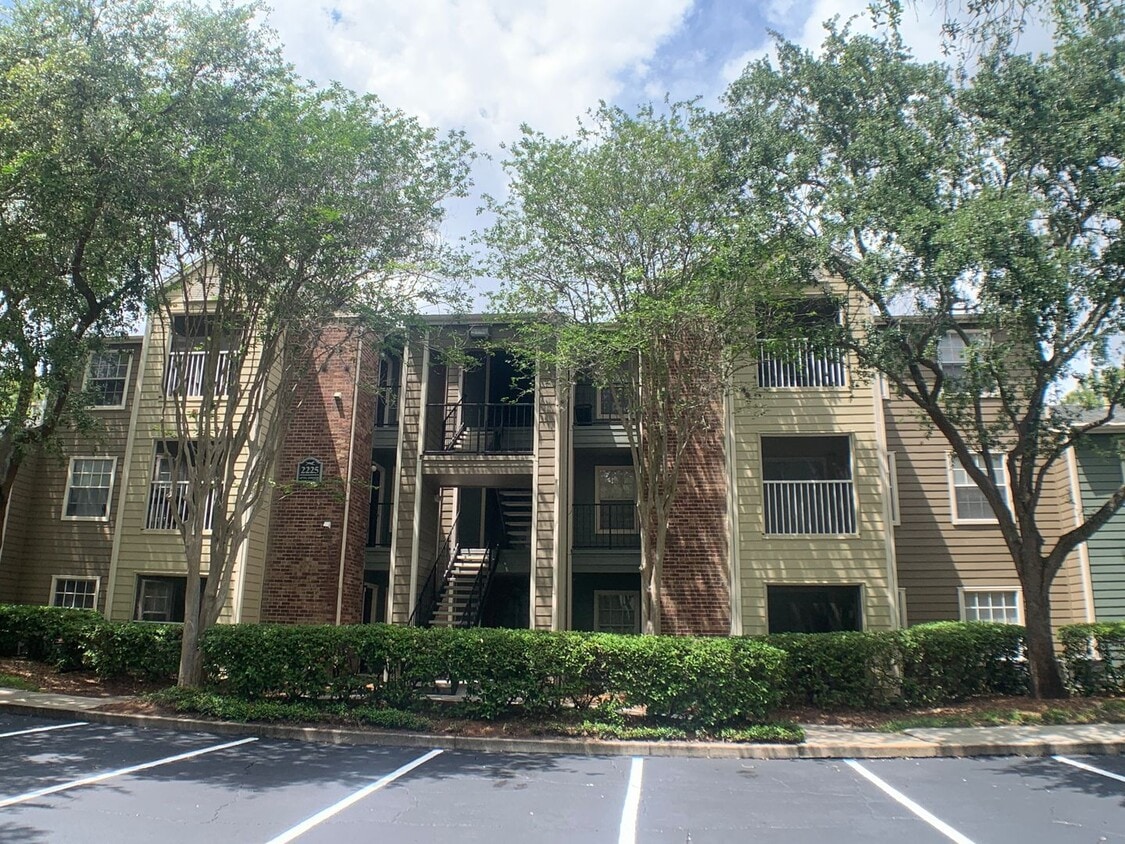 Beautiful 2/2 in an amazing secure community - Beautiful 2/2 in an amazing secure community