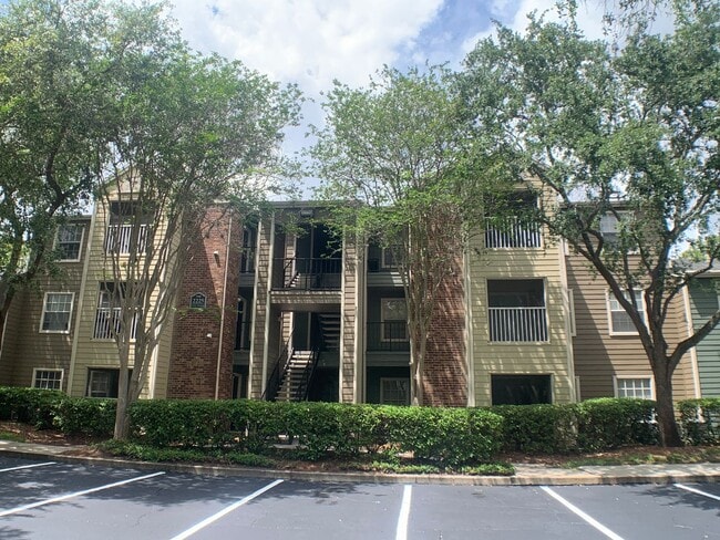 Beautiful 2/2 in an amazing secure community - Beautiful 2/2 in an amazing secure community House