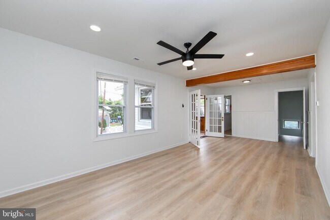Building Photo - 312 4th Ave
