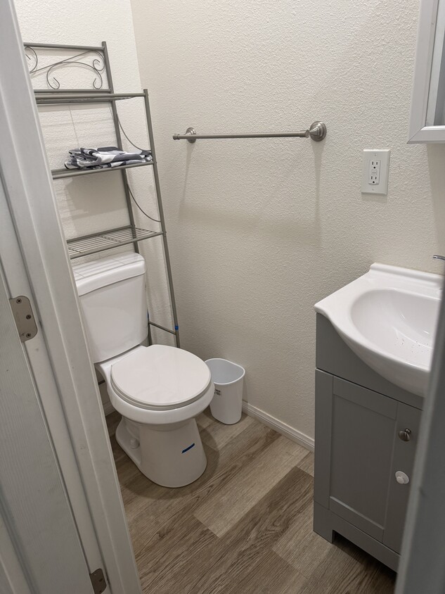 Foto del edificio - 5171 Olvera Ave