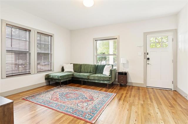 Foto del edificio - 2723 Sharon St