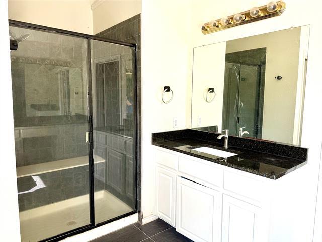 Foto del edificio - 9312 Cedardale Dr
