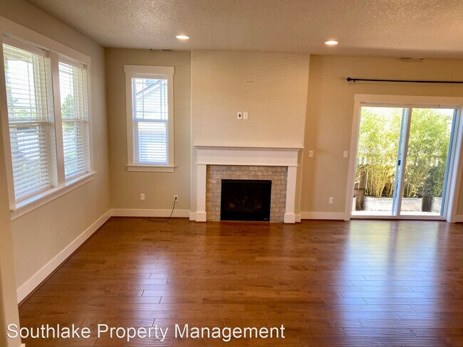 Foto del edificio - 4 br, 2.5 bath House - 14997 NW Rossetta St