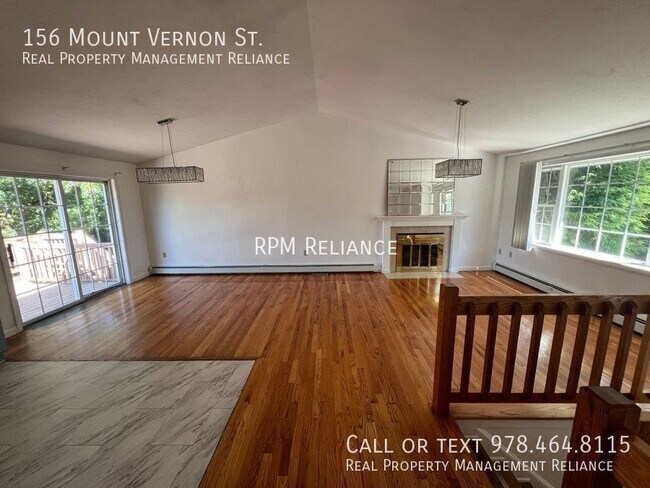 Building Photo - Charming 3 Bedroom, 2 3/4 Bath Home in Law...