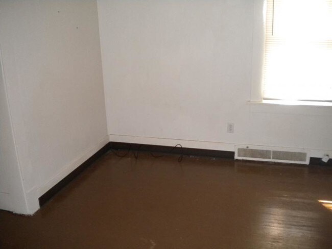 Foto del edificio - 1208 Liberty Park Blvd