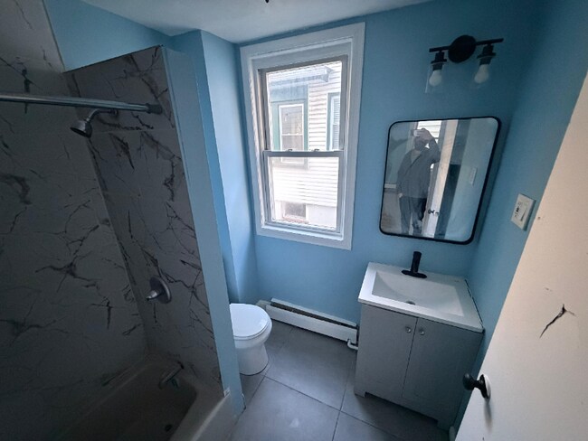 Building Photo - 106 N Munn Ave