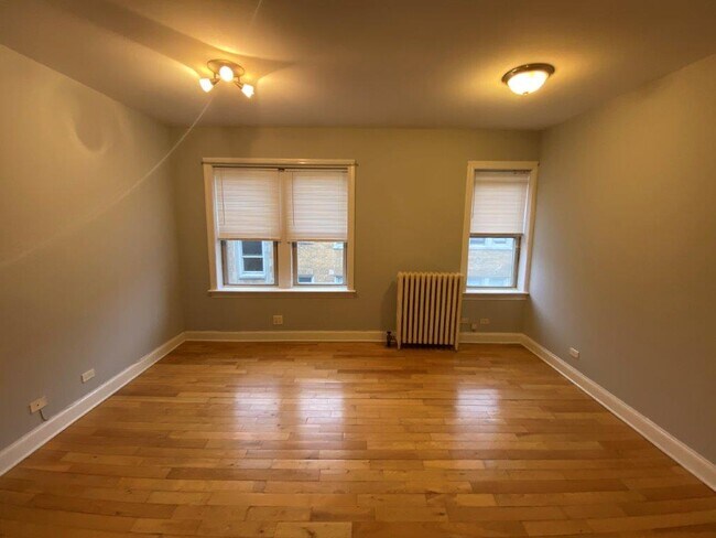 Foto del edificio - 4566 W George St