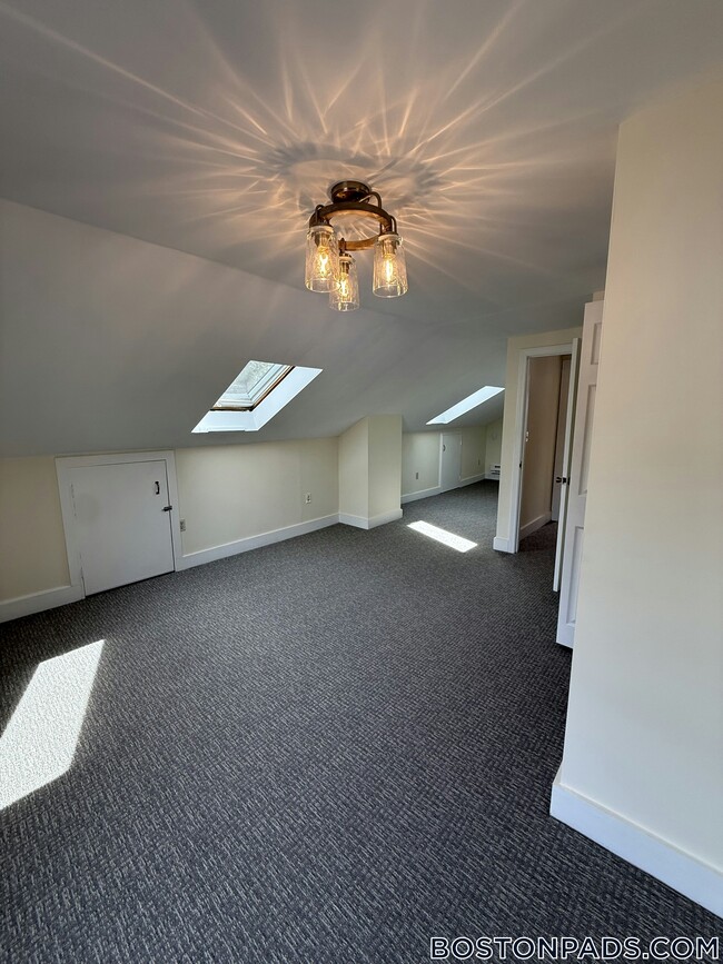 Building Photo - 51 Norfolk St