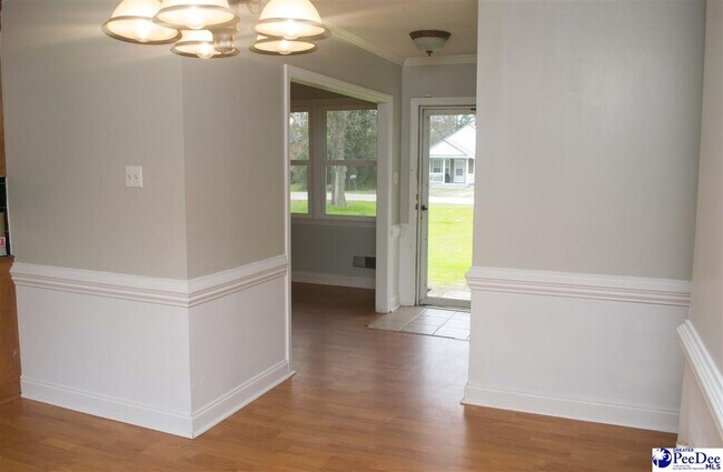 Foto del edificio - 109 Lands End Dr