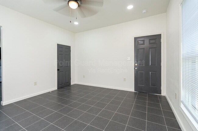 Foto del edificio - 169 S Belmont St