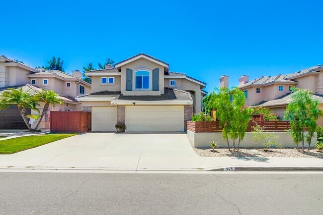 Foto del edificio - Disovery Hills Gem - 4 Bedroom Remodeled H...