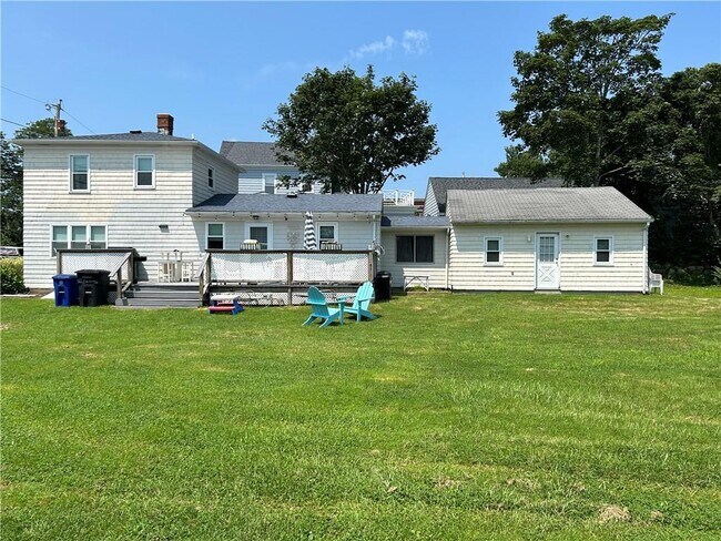 Foto del edificio - 87 Knowlesway Ext