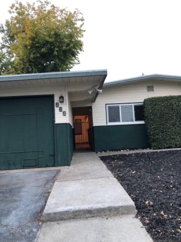 Primary Photo - 212 Patrick Dr