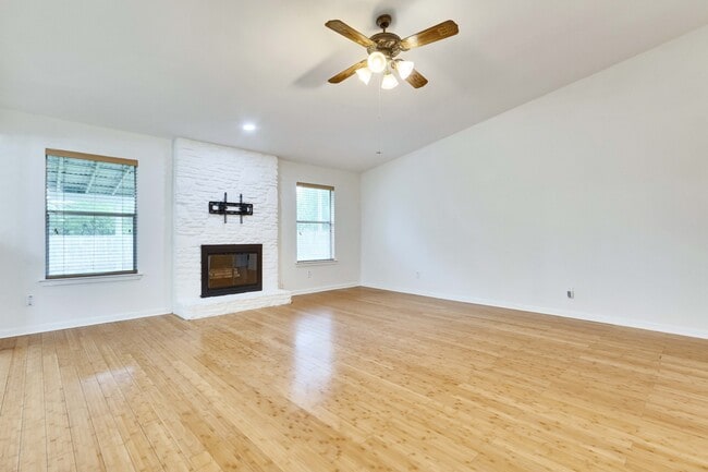 Building Photo - 5403 Porsche Ln