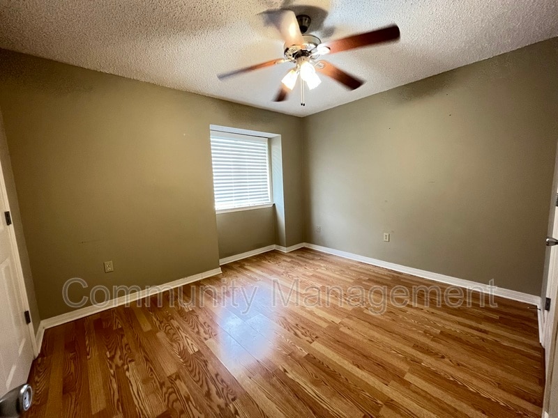 920 W Tony St, Gonzales, LA 70737 Condo for Rent in Gonzales, LA