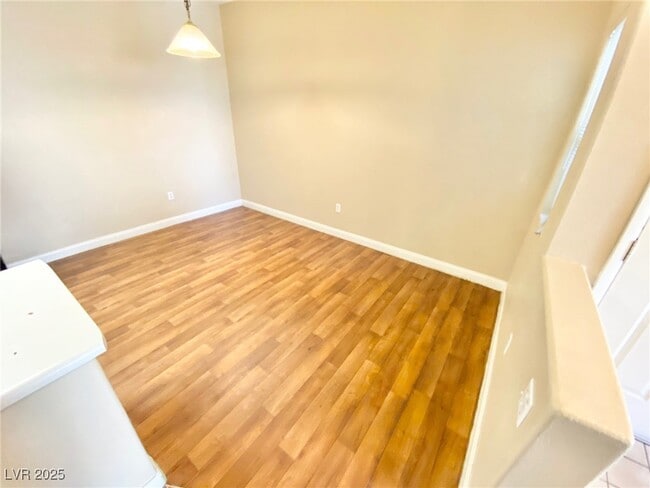 Building Photo - 5655 E Sahara Ave