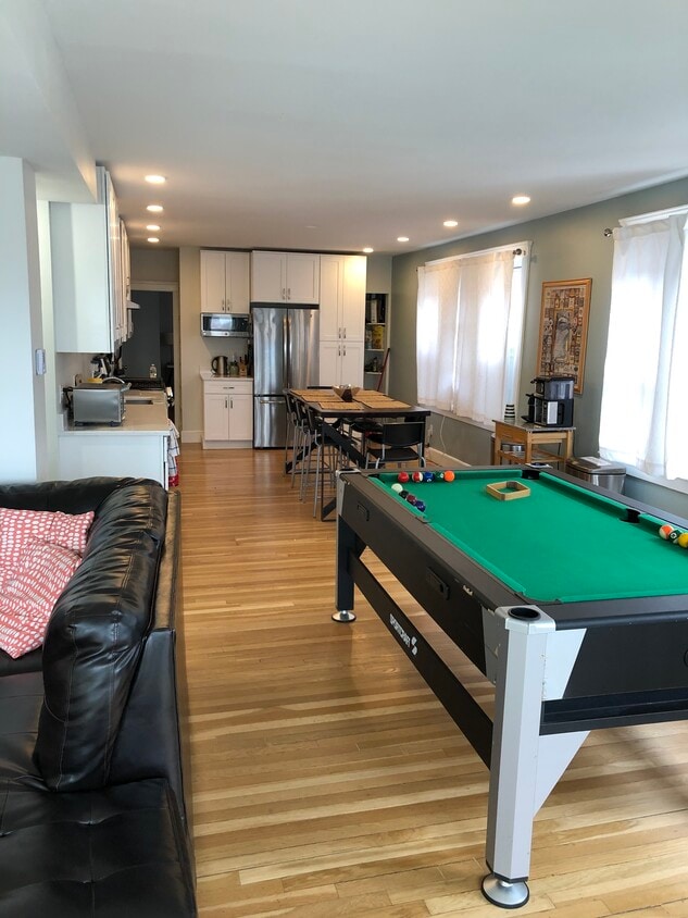 Private room in 4 bedroom Somerville Apart... Apartment for Rent in