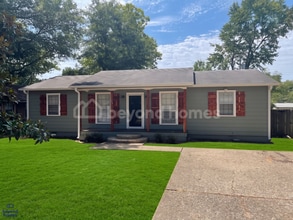 Building Photo - 204 Calloway Ave
