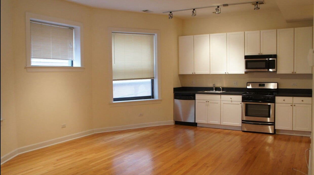 Photo - 4715 N Sheridan Rd (Chicago, IL)