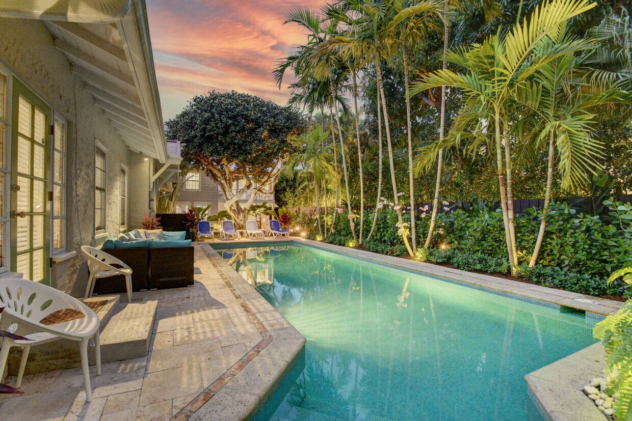 235 Dyer Rd Unit B, West Palm Beach, FL 33405 Room for Rent in West